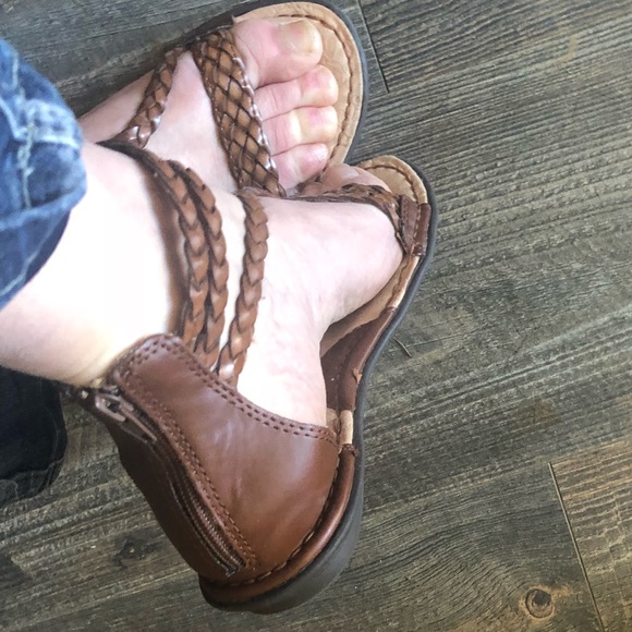 Born b.o.c. Shoes - b.o.c. Born Leather Sandals